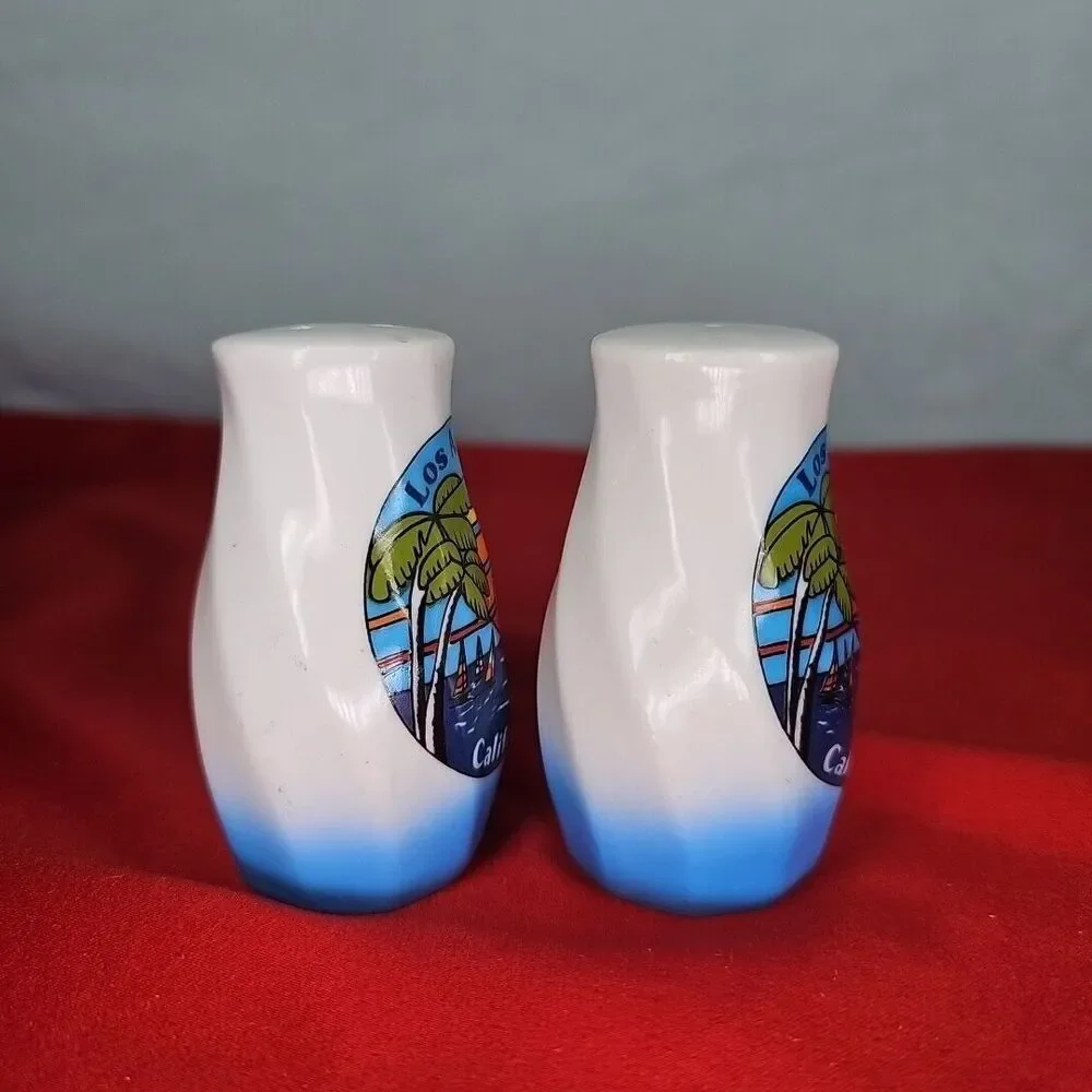 Los Angeles Salt and Pepper Shakers Souvenir Japan VTG California White Blue